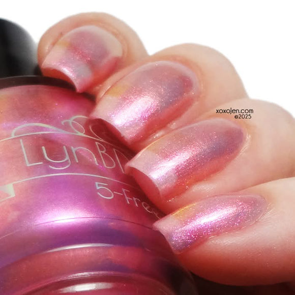 Bake It Easy from the “Nostalgic Vibes” Collection