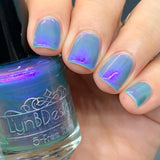 Simply Iris-Istable from the “Anthophile” Collection 5-free 15ml